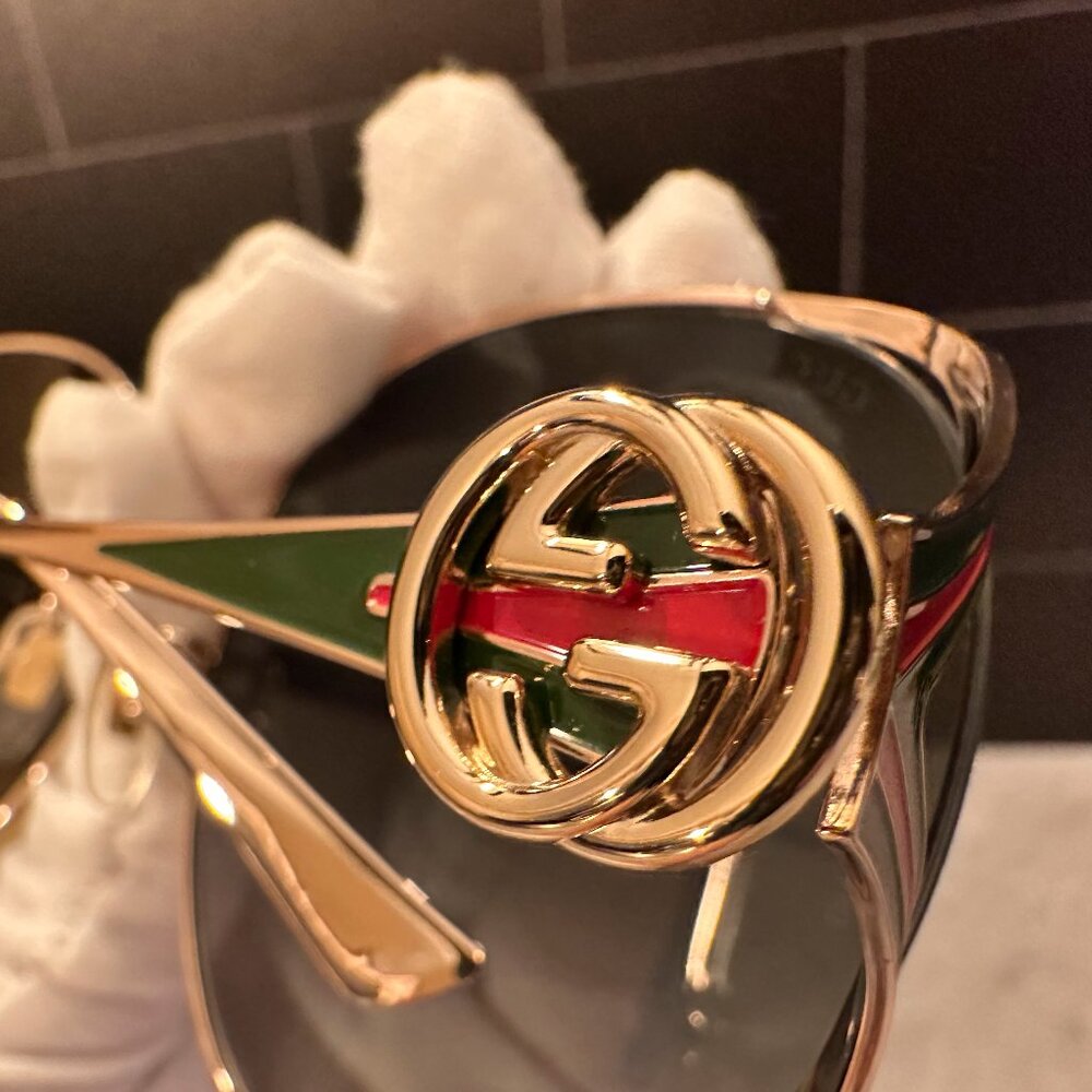 Gucci GG0225S XL | Gold/Green Red Stripe | Excellent Condition - Picture 9 of 10
